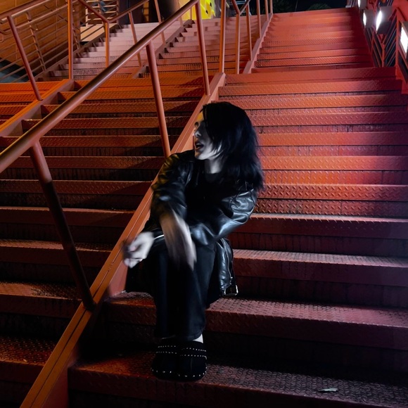 Meet your Posher, Onyx - Picture 3 of 4